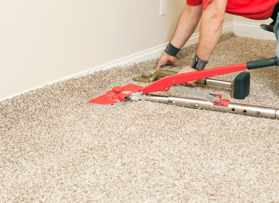 Carpet stretching service